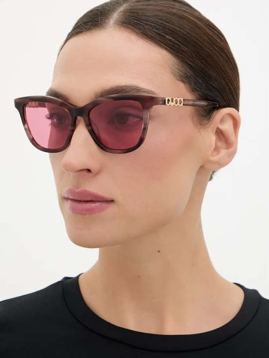 Zdjęcie produktu Gucci okulary przeciwsłoneczne wayfarer damskie czerwony