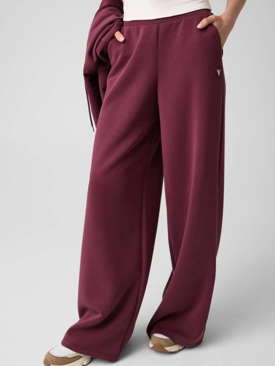 Zdjęcie produktu GUESS ACTIVE Spodnie dresowe Olympe | Relaxed fit bordowy