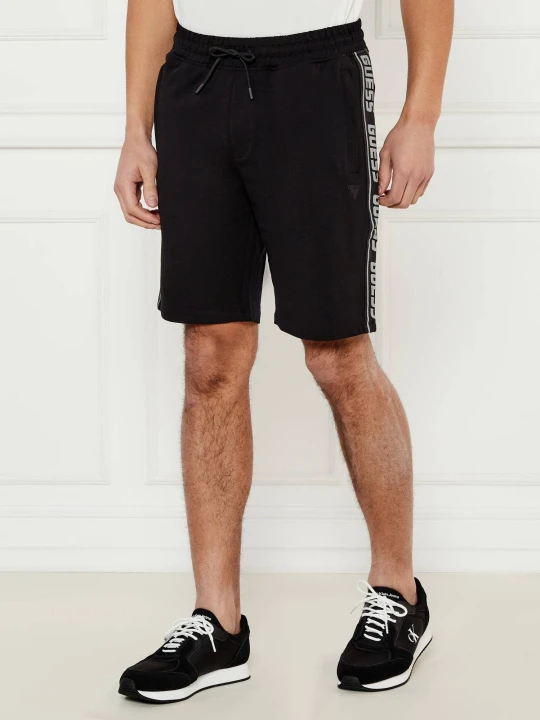 Zdjęcie produktu GUESS ACTIVE Szorty ARLO | Regular Fit czarny