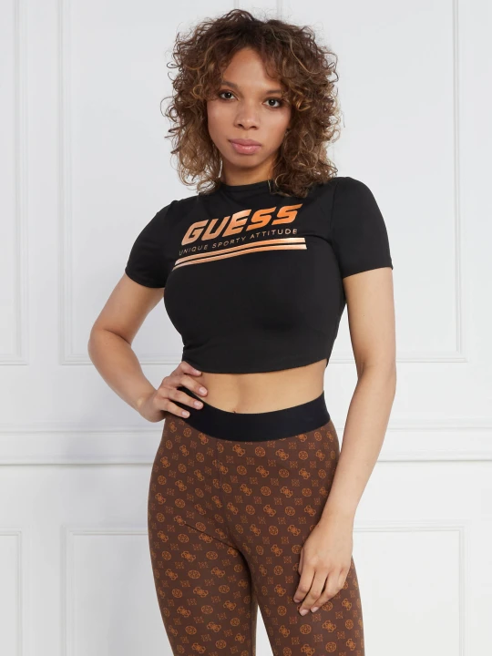 Zdjęcie produktu GUESS ACTIVE T-shirt AGGIE ACTIVE | Cropped Fit czarny