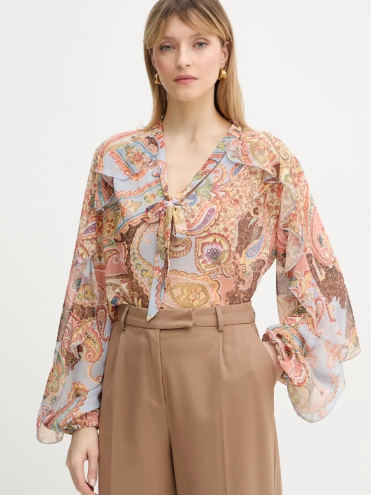 Zdjęcie produktu Guess bluzka z falbanką damska PAISLEY pomarańczowy