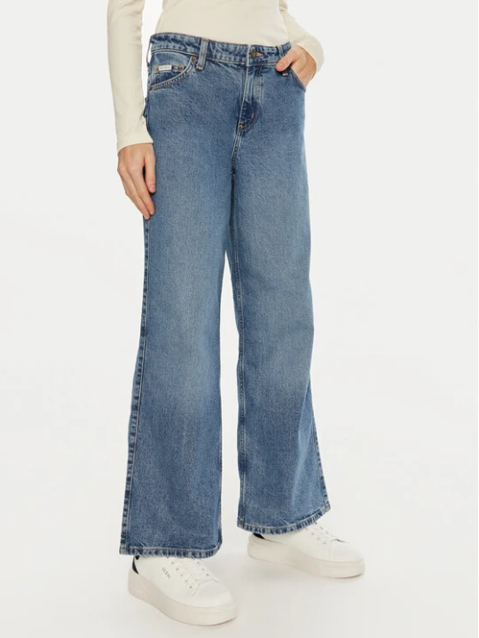 Zdjęcie produktu Guess Jeans Jeansy W4BA0Y D5CC4 Niebieski Relaxed Fit