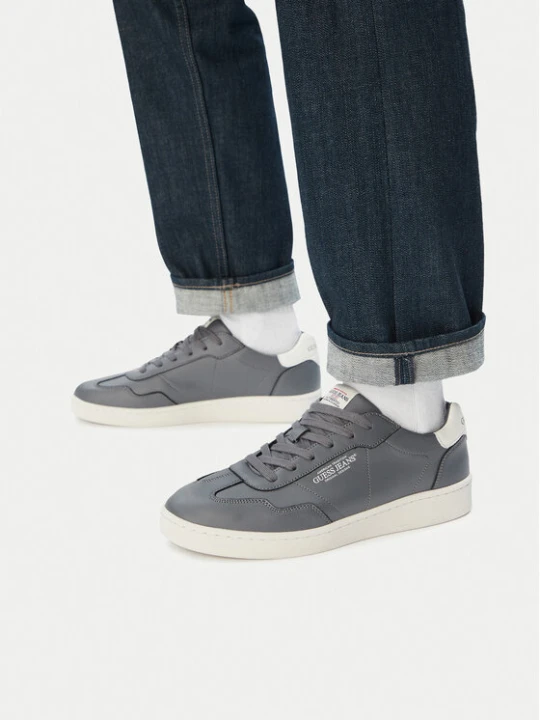 Zdjęcie produktu Guess Jeans Sneakersy CWBEO-LUNARI-03 WE Szary
