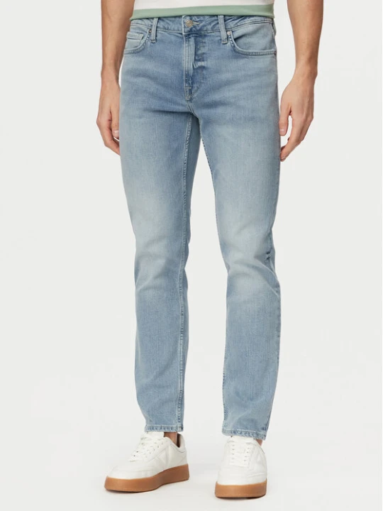 Zdjęcie produktu Guess Jeansy M6GAS2 D1118 Niebieski jasny Slim Tapered Fit