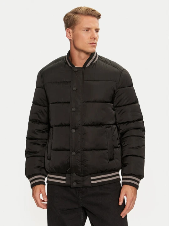 Zdjęcie produktu Guess Kurtka bomber M4BL31 WGJ92 Czarny Regular Fit