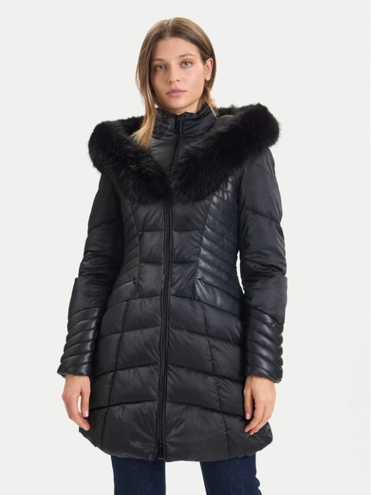 Zdjęcie produktu Guess Kurtka zimowa New Oxana W4BL61 WGLZ0 Czarny Regular Fit