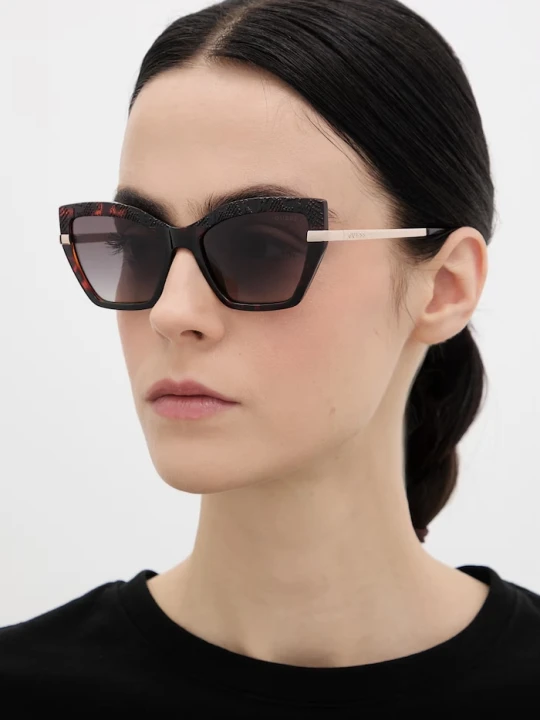 Zdjęcie produktu Guess okulary przeciwsłoneczne brązowy