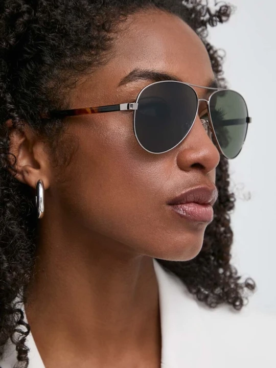 Zdjęcie produktu Guess okulary przeciwsłoneczne srebrny