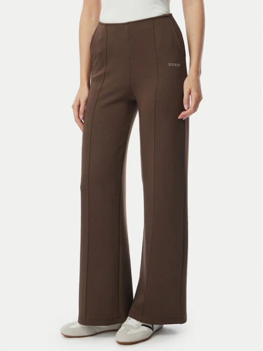 Zdjęcie produktu Guess Spodnie dresowe V4YB07 KCAY2 Khaki Regular Fit