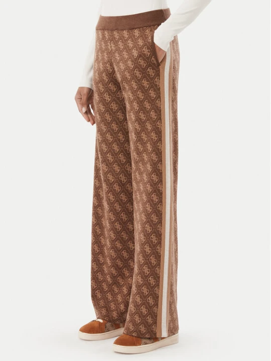 Zdjęcie produktu Guess Spodnie dzianinowe V6BB01 Z1483 Brązowy Regular Fit