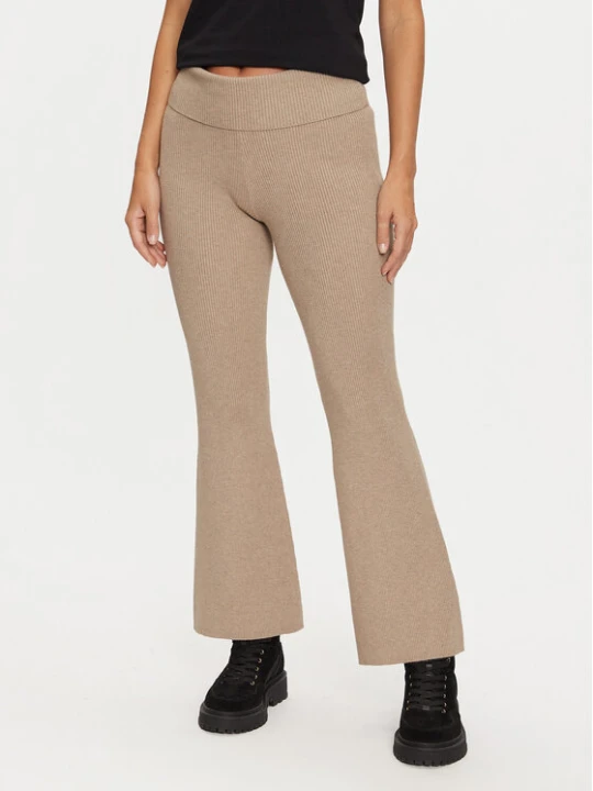 Zdjęcie produktu Guess Spodnie materiałowe W4BB53 Z3K92 Beżowy Regular Fit