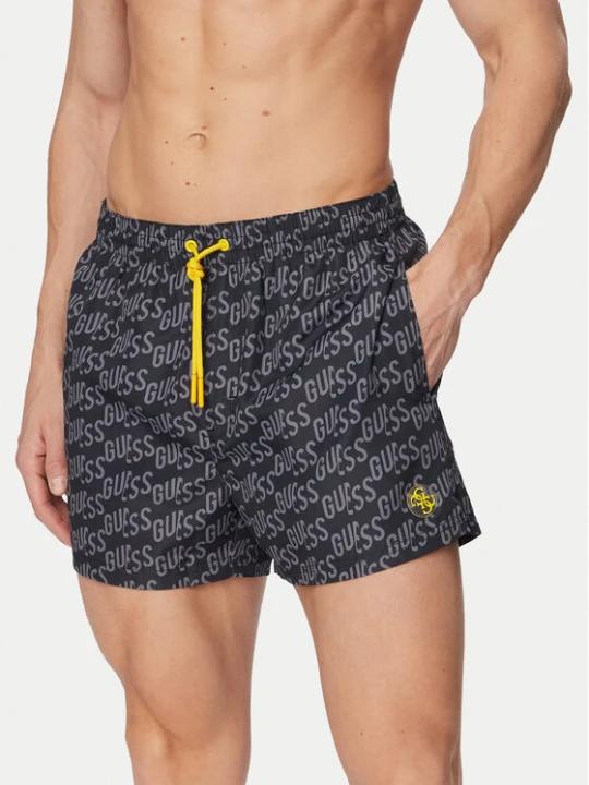 Zdjęcie produktu Guess Szorty kąpielowe F6GT12 WG2A2 Czarny Regular Fit