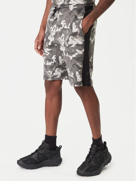 Zdjęcie produktu Guess Szorty sportowe Z6RD00 K9YI1 Szary Regular Fit