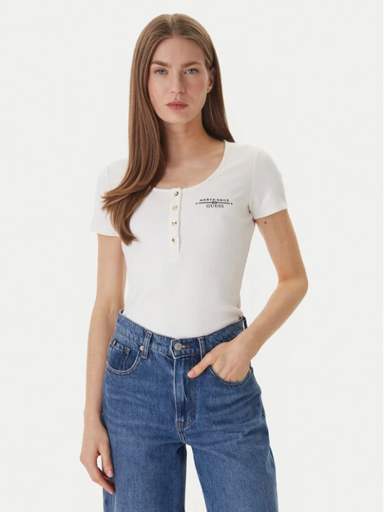 Zdjęcie produktu Guess T-Shirt GUESS x NORTH SAILS W6GP01 K2658 Écru Regular Fit Kremowy