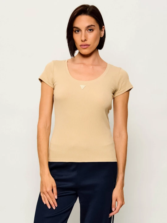 Zdjęcie produktu GUESS T-shirt | Slim Fit beżowy