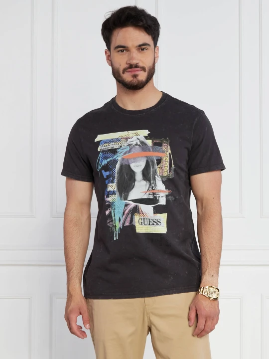 Zdjęcie produktu GUESS T-shirt SS CN WOMAN GRAPHIC | Regular Fit grafitowy