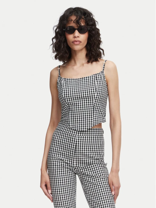 Zdjęcie produktu Guess Top W6YH94 W4487 Czarny Slim Fit