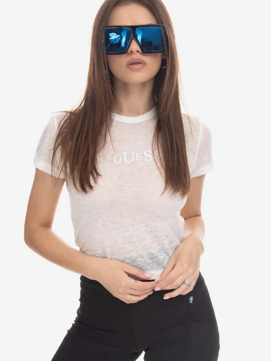 Zdjęcie produktu Guess U.S.A. t-shirt Classic Logo Baby Tee W2BP00KBAX0 biały