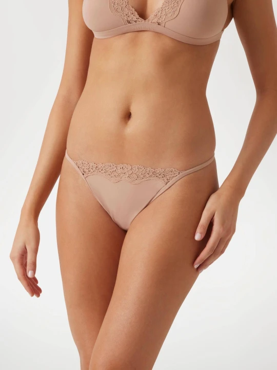 Zdjęcie produktu Guess Underwear Stringi EVELINE nude