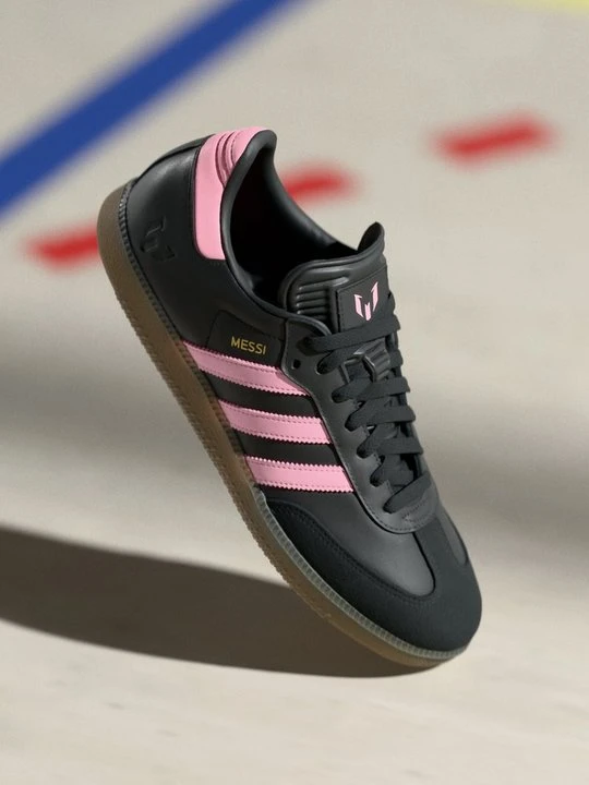Zdjęcie produktu Halowe buty piłkarskie Adidas czarny