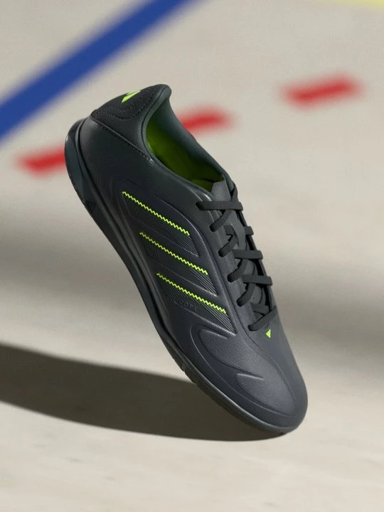Zdjęcie produktu Halowe buty piłkarskie Adidas czarny