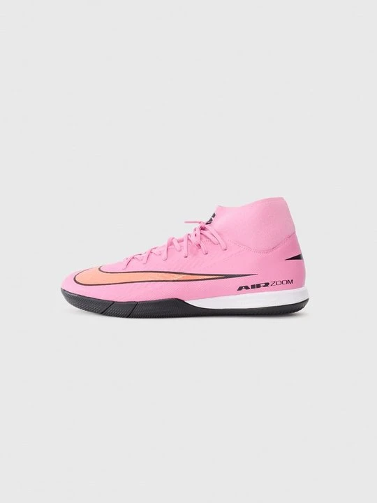 Zdjęcie produktu Halowe buty piłkarskie Nike morelowy
