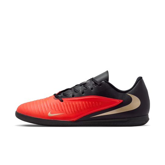Zdjęcie produktu Halowe buty piłkarskie Nike Phantom 6 Low Club - Czerwony
