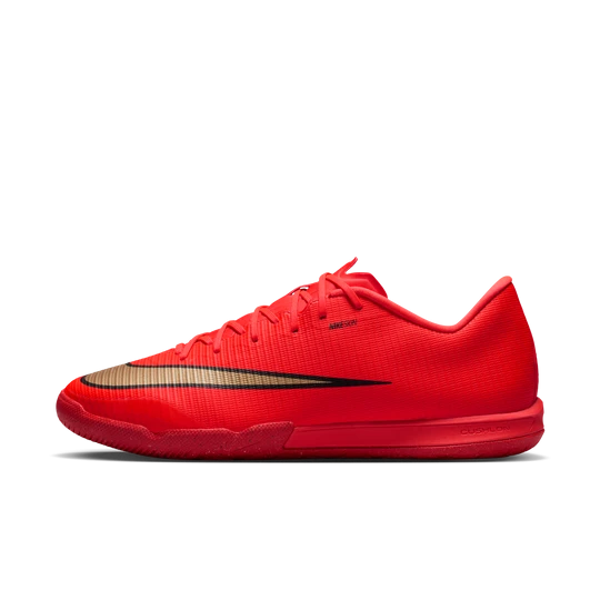 Zdjęcie produktu Halowe buty piłkarskie z niską cholewką Nike Mercurial Vapor 17 Academy - Czerwony