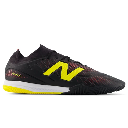 Zdjęcie produktu Halówki męskie New Balance TEKELA TEAM LOW LACED IN V5 UT3IL4EI – czarne