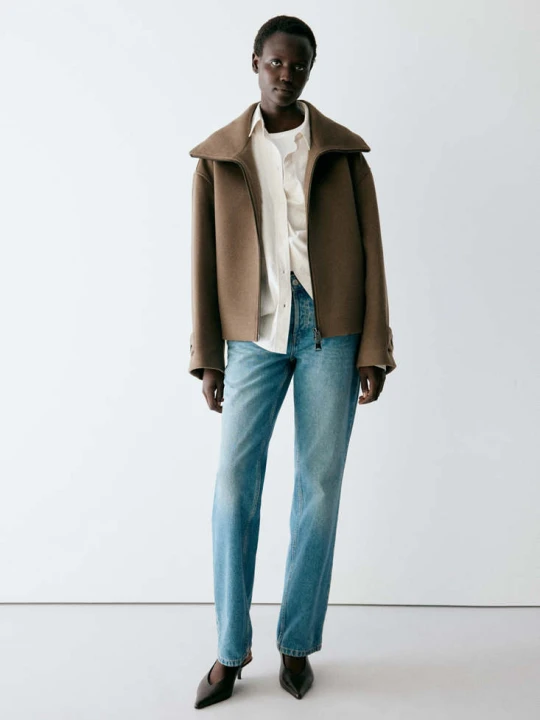 Zdjęcie produktu High-neck zip-up jacket średni brązowy - Kobieta - MANGO