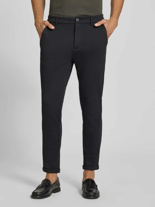 Zdjęcie produktu Hose o kroju slim fit z dodatkiem wiskozy w skróconym kroju lindbergh Czarny