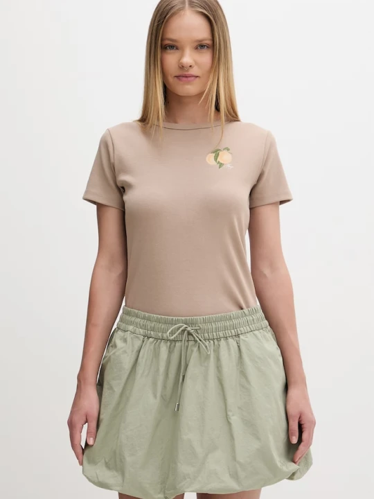 Zdjęcie produktu HUGO t-shirt damski z bawełny beżowy