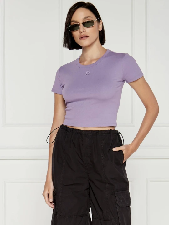 Zdjęcie produktu HUGO T-shirt Delanor | Cropped Fit fioletowy