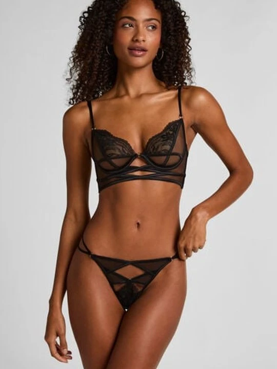 Zdjęcie produktu Hunkemöller Stringi z wysokimi wycięciami Amel Czarny