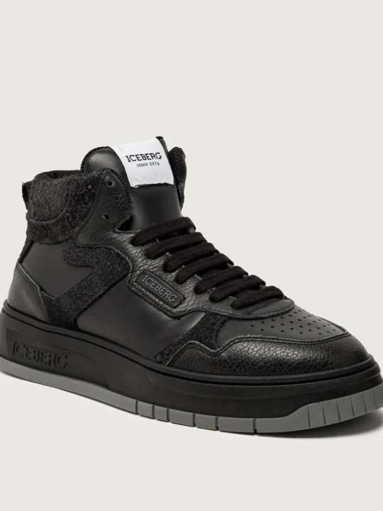 Zdjęcie produktu Iceberg Skórzane sneakersy UOMO 22E czarny
