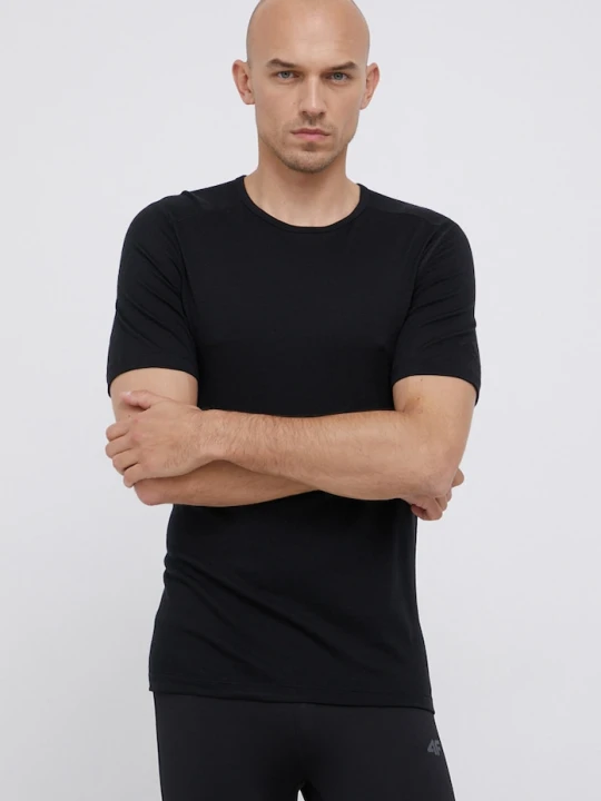 Zdjęcie produktu Icebreaker T-shirt wełniany 200 Oasis SS Crewe czarny