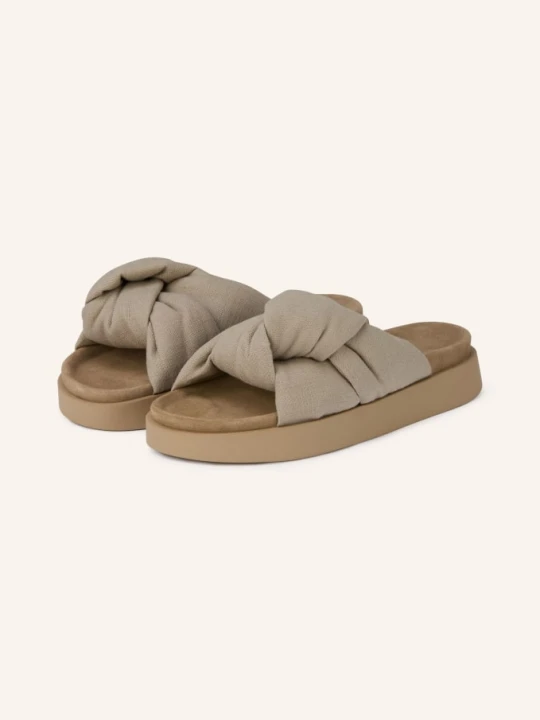 Zdjęcie produktu Inuikii Klapki beige