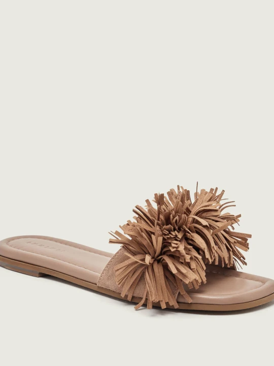 Zdjęcie produktu INUIKII Klapki FRINGES FLOWER | zamsz beżowy