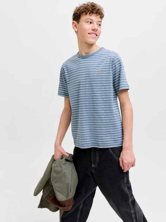 Zdjęcie produktu JACK & JONES Junior Koszulka "Devin" w kolorze niebieskim rozmiar: 140