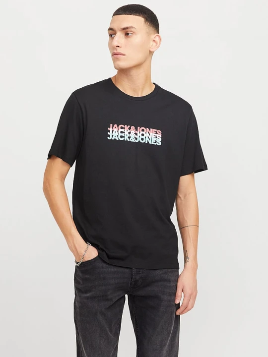 Zdjęcie produktu Jack & Jones Koszulka "Cyber" w kolorze czarnym rozmiar: L