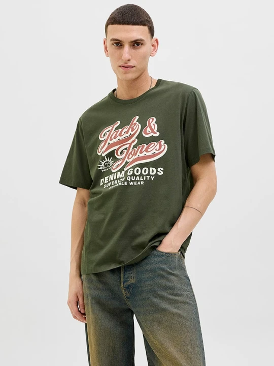 Zdjęcie produktu Jack & Jones Koszulka "Jjelogo" w kolorze khaki rozmiar: M