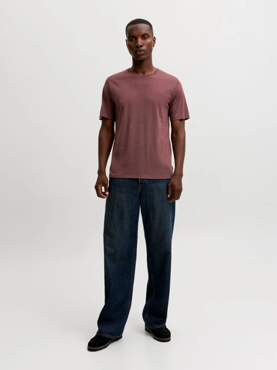 Zdjęcie produktu Jack & Jones Koszulka "Jjeorganic" w kolorze czerwonym rozmiar: XXL