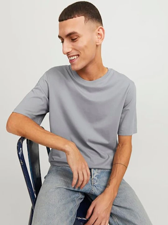 Zdjęcie produktu Jack & Jones Koszulka w kolorze szarym rozmiar: L