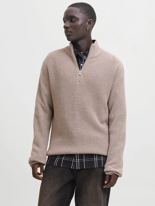 Zdjęcie produktu Jack & Jones Sweter "Kaito" w kolorze beżowym rozmiar: L