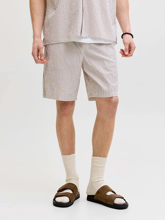 Zdjęcie produktu Jack & Jones Szorty "Jaiden" w kolorze beżowym rozmiar: L