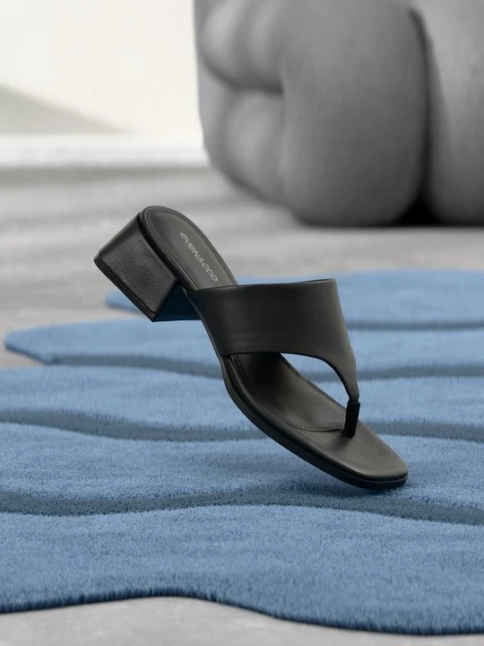 Zdjęcie produktu Japonki Even&Odd By Zalando czarny