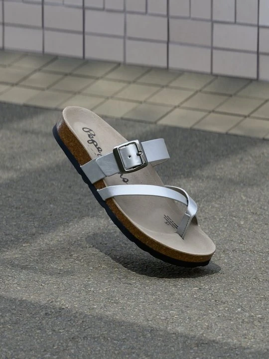 Zdjęcie produktu Japonki Pepe Jeans srebrny