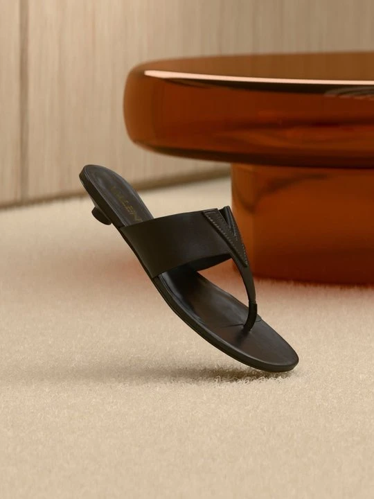 Zdjęcie produktu Japonki Valentino czarny