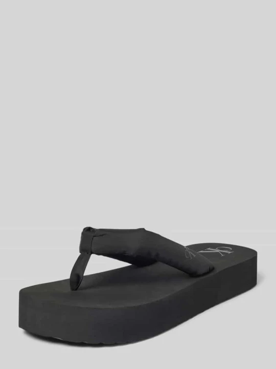 Zdjęcie produktu Japonki z nadrukiem z logo model ‘BEACH SANDAL’ Calvin Klein Jeans Czarny