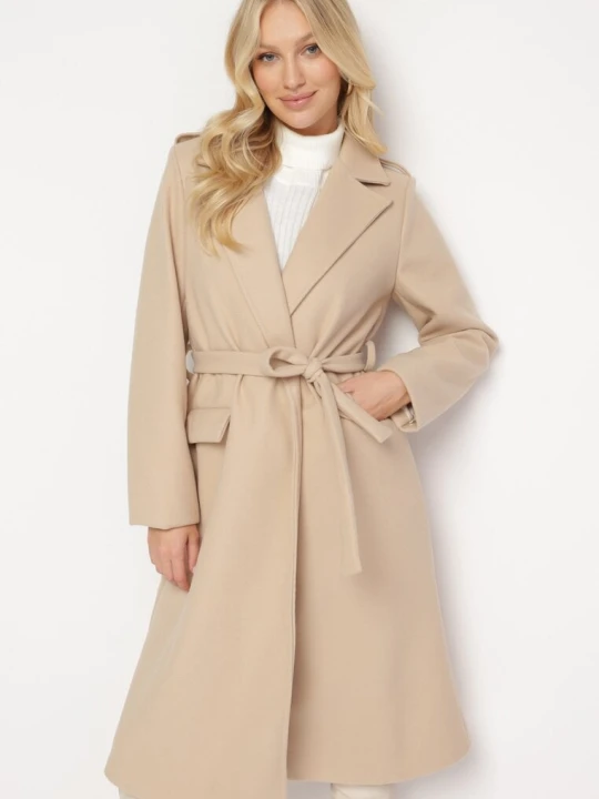 Zdjęcie produktu Jasnobeżowy Długi Płaszcz Taliowany z Wiązanym Paskiem Seraphette New Collection